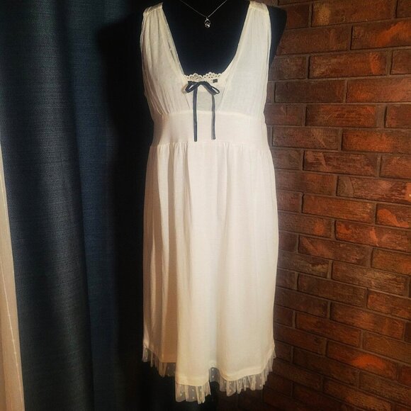 NWOT! World Wide Love White Sleeveless Cotton Knit Lace Overlay Dress - Size S - Picture 1 of 12